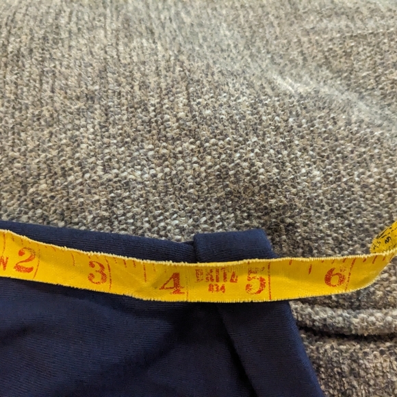 ‼️CLEARANCE  Navy blue, short sleeve top with floral embroidery, size XXL - Picture 12 of 12